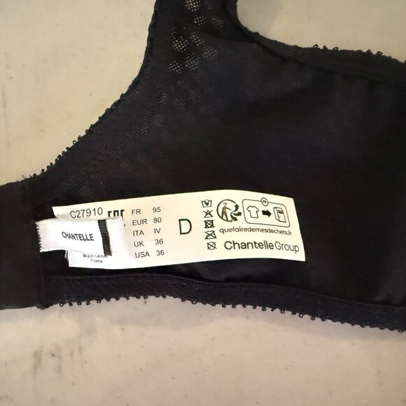 Chantelle C Magnifique Minimizer bra 36D - Picture 3 of 3